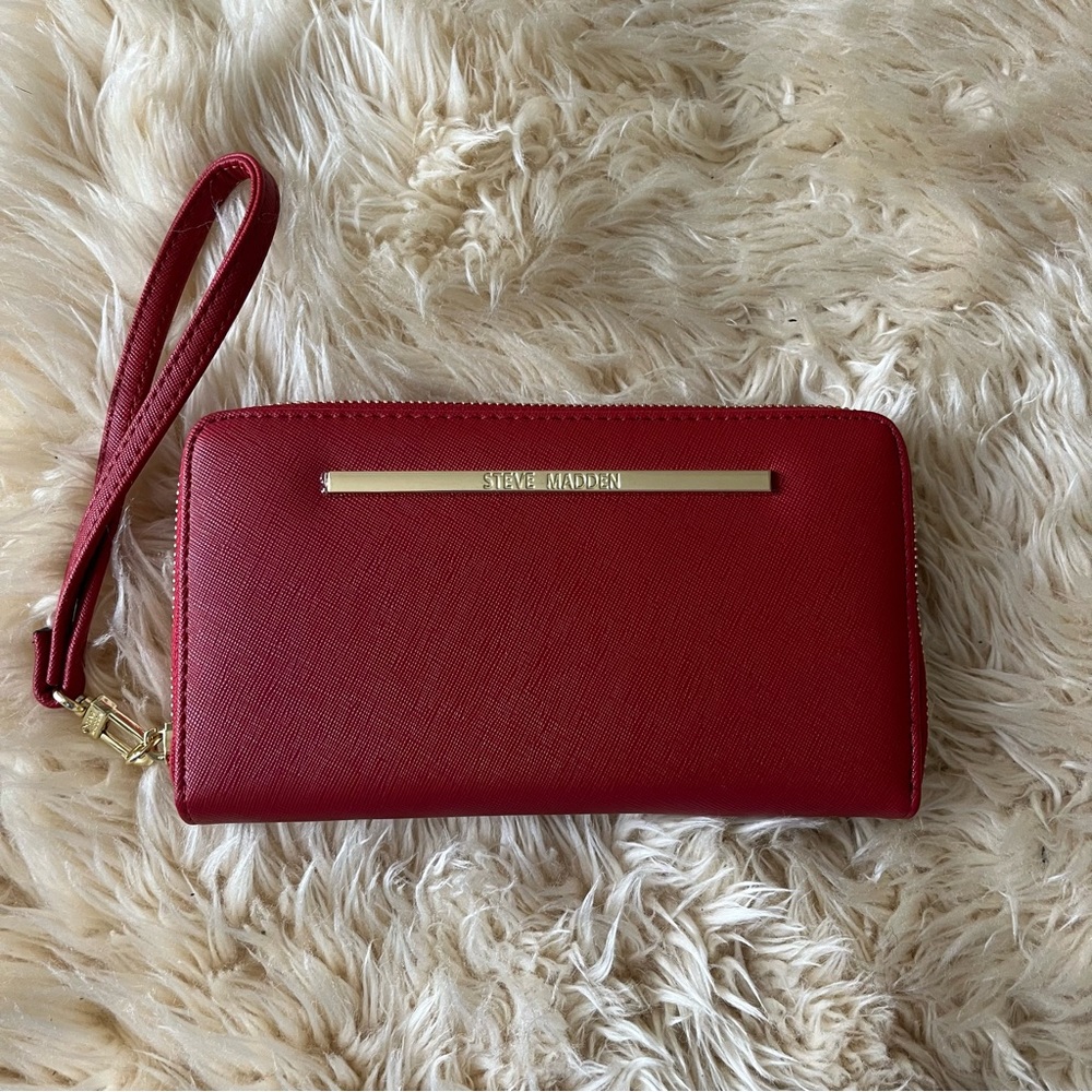 Steve Madden Wristlet Clutch Wallet